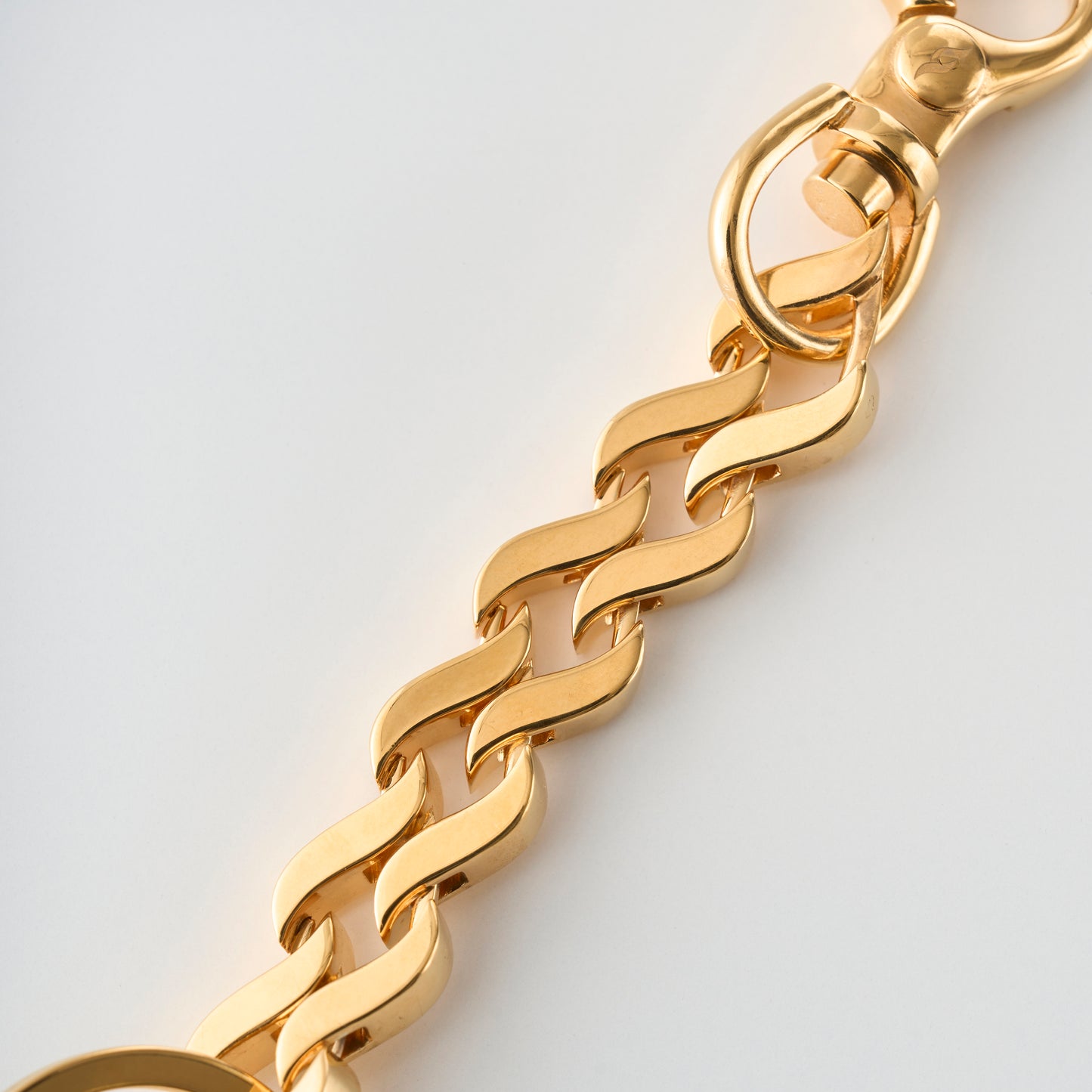 S LOGO KEYCHAIN