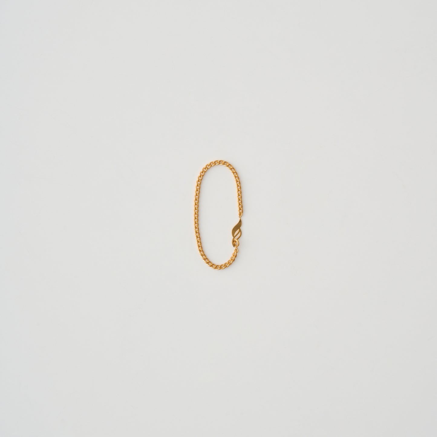 S CHAIN BRACELET
