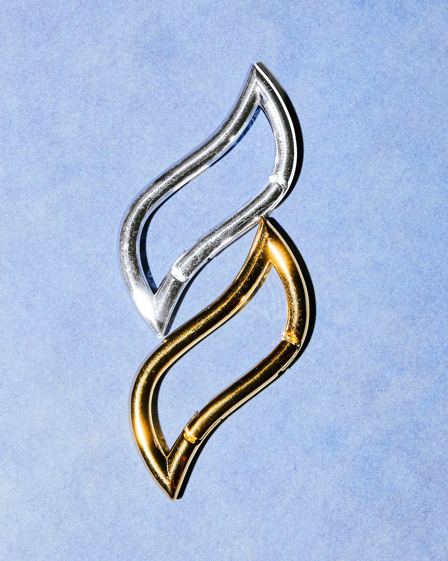 S LOGO CARABINER
