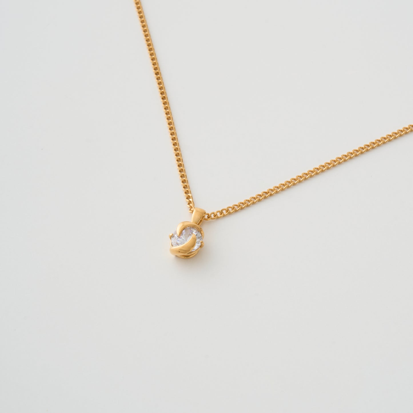 S PRONG NECKLACE